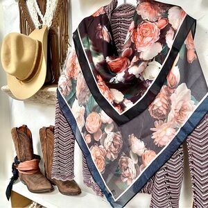LOVE & LORE Peony/Roses glorious boho scarf/wrap w gardenia prairie vibe